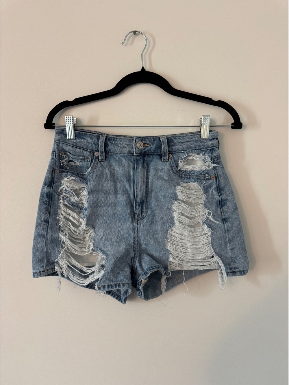 American Eagle Distressed Denim Shorts Size 2